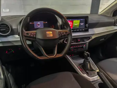 SEAT Arona 2023 - 15800 EUR, 84125 km - AUTO.MOTO.pt - 84125km - foto 7 de 15