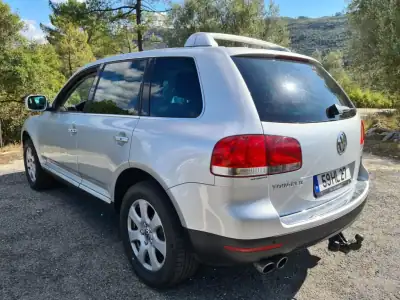 Volkswagen Touareg 2003 - 14950 EUR, 246320 km - AUTO.MOTO.pt - 246320km - foto 5 de 11