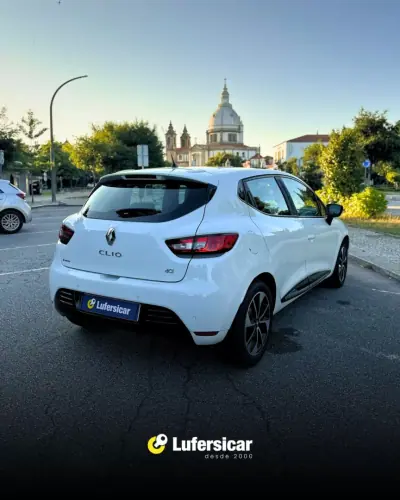 Renault Clio 2017 - 9950 EUR, 129000 km - AUTO.MOTO.pt - 129000km - foto 2 de 9