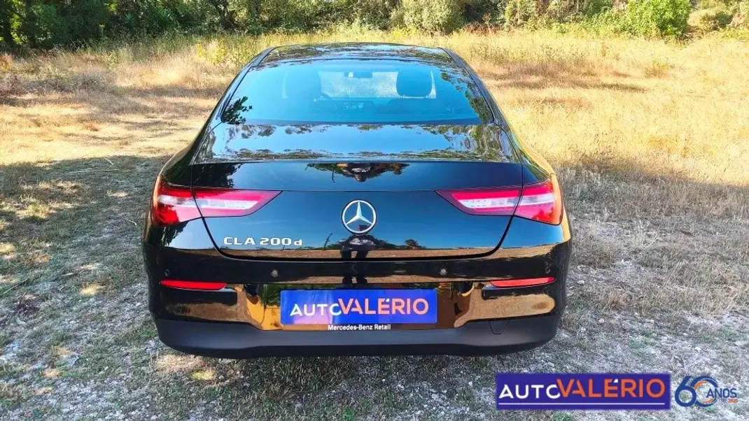 Mercedes-Benz CLA 200 2021 - 32950 EUR, 37470 km - 37470km - foto 4 de 26