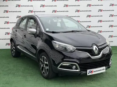 Renault Captur 2016 - 12990 EUR, 142000 km - AUTO.MOTO.pt - 142000km - foto 4 de 23