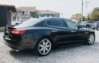Maserati Quattroporte 2014 - 38900 EUR, 67105 km - AUTO.MOTO.pt - 67105km - foto 15 de 46