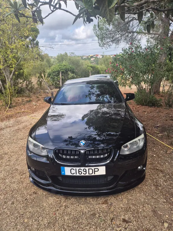 BMW 320 E92 lci pack m 2011 Diesel