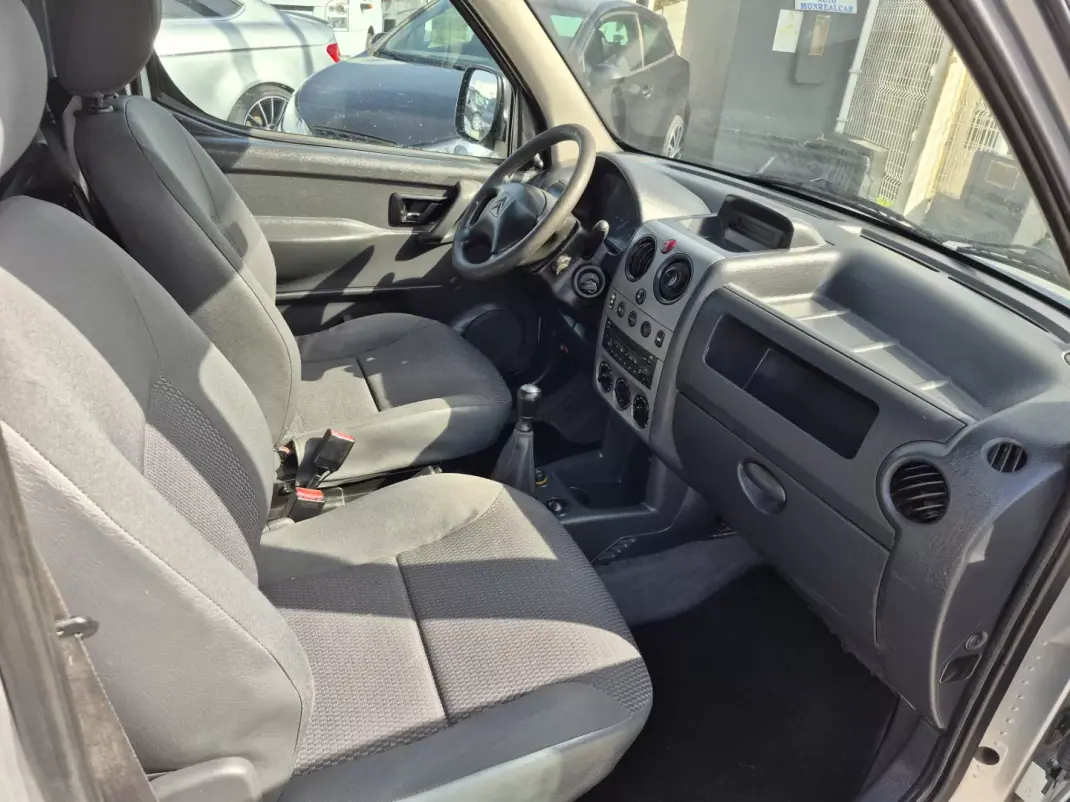 Citroën 2007 - 4900 EUR, 216500 km - AUTO.MOTO.pt - 216500km - foto 16 de 20