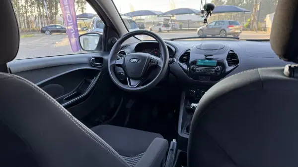 Ford KA 2018 - 10500 EUR, 142000 km - AUTO.MOTO.pt - 142000km - foto 16 de 40