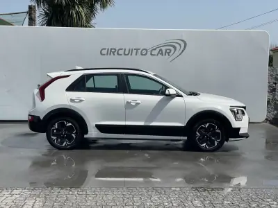 Kia Niro EV 2022 - 25850 EUR, 52642 km - AUTO.MOTO.pt - 52642km - foto 8 de 44