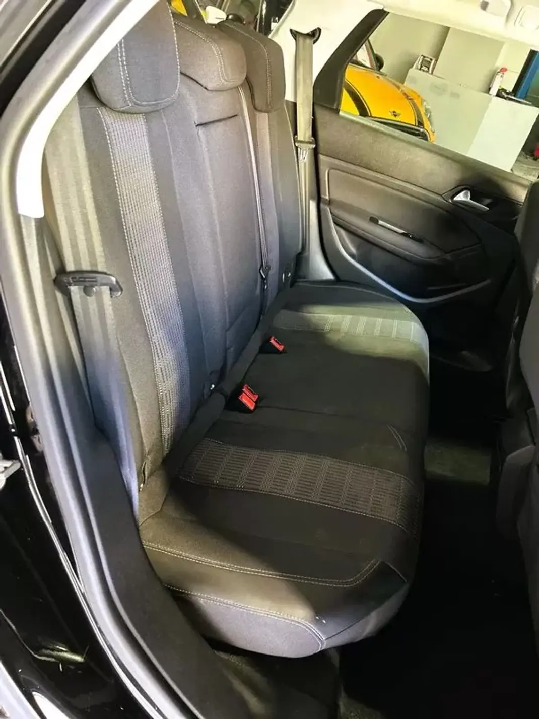 Peugeot 308 SW 2018 - 11500 EUR, 155853 km - AUTO.MOTO.pt - 155853km - foto 10 de 38