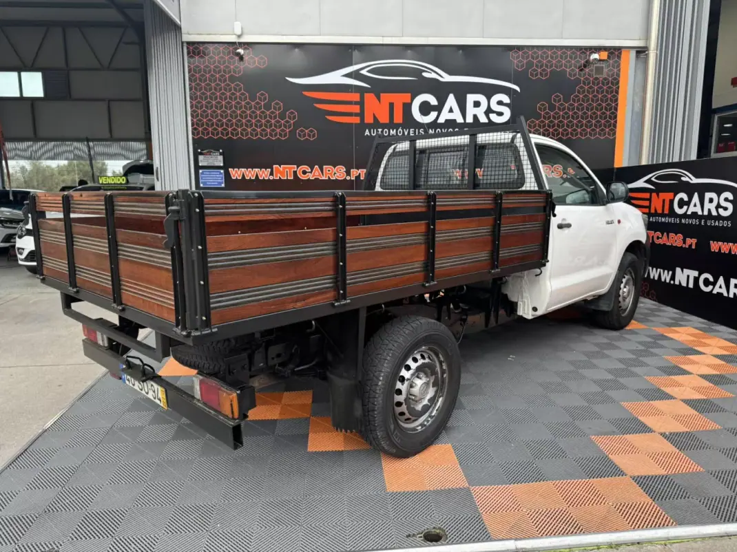 Toyota HILUX 2.5 D-4D 4WD CS 2017 - 22900 EUR, 148848 km - AUTO.MOTO.pt - 148848km - foto 2 de 8
