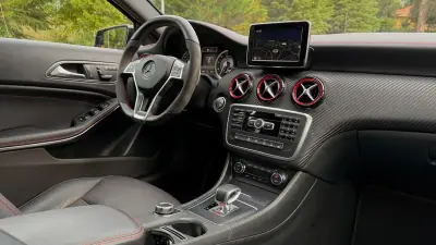 Mercedes-Benz A 45 AMG 2015 - 30500 EUR, 134000 km - AUTO.MOTO.pt - 134000km - foto 10 de 22
