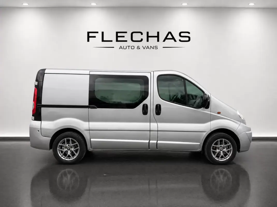 Renault 2007 - 11500 EUR, 310000 km - AUTO.MOTO.pt - 310000km - foto 2 de 8