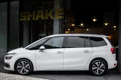 Citroën Grand C4 Spacetourer 2018 - 10990 EUR, 367153 km - AUTO.MOTO.pt - 367153km - foto 5 de 37