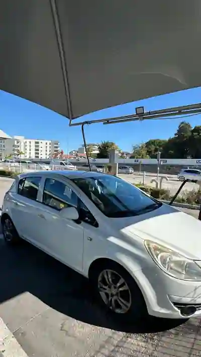 Opel Corsa 2010 - 3850 EUR, 249000 km - foto 3 de 6