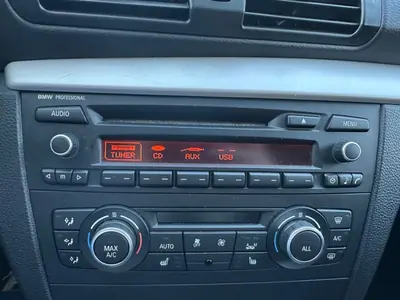 BMW 120 2013 - 17500 EUR, 154360 km - AUTO.MOTO.pt - 154360km - foto 36 de 46