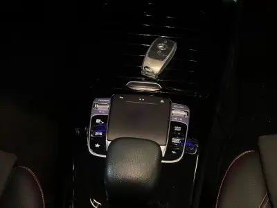 Mercedes-Benz A 180 2017 - 25990 EUR, 160000 km - AUTO.MOTO.pt - 160000km - foto 25 de 38