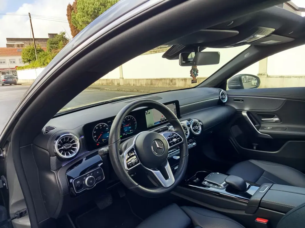 Mercedes-Benz CLA 250 2022 - 28990 EUR, 46200 km - AUTO.MOTO.pt - 46200km - foto 16 de 27