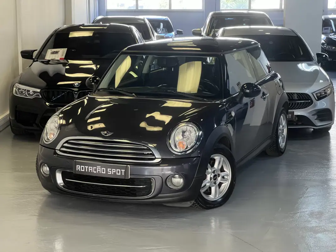 MINI 3 Portas 2012 - 6990 EUR, 185000 km - AUTO.MOTO.pt - 185000km - foto 1 de 41