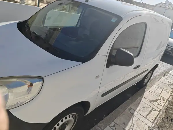 Renault Kangoo 2019 — foto 2 de 7