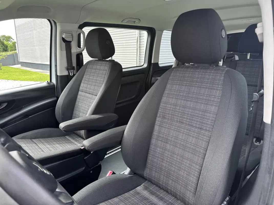 Mercedes-Benz Vito Tourer 2018 - 24900 EUR, 175000 km - AUTO.MOTO.pt - 175000km - foto 27 de 49