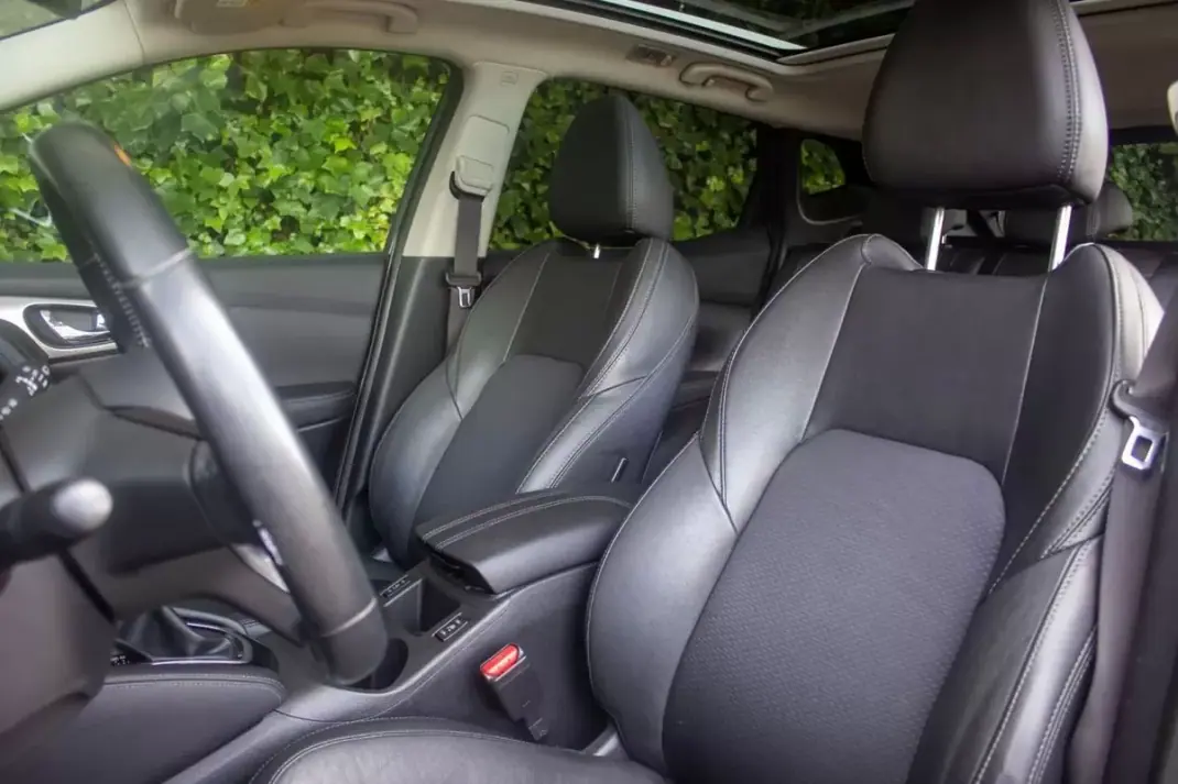 Nissan Qashqai 2017 - 17500 EUR, 127700 km - AUTO.MOTO.pt - 127700km - foto 13 de 20