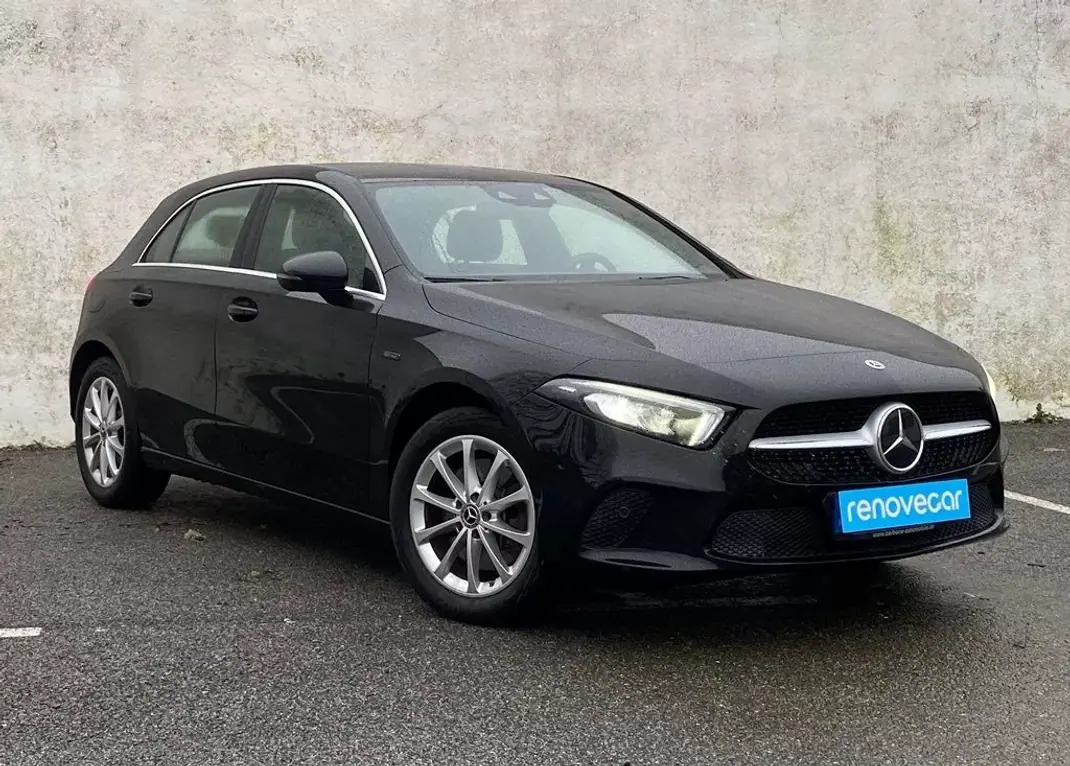 Mercedes-Benz A 250 2021 - 27900 EUR, 106000 km - AUTO.MOTO.pt - 106000km - foto 1 de 21