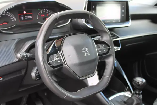 Peugeot 2008 2022 - 14990 EUR, 165000 km - AUTO.MOTO.pt - 165000km - foto 16 de 22