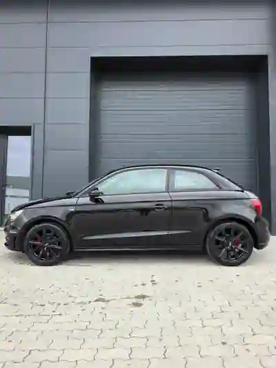Audi A1 2014 - 14790 EUR, 84000 km - AUTO.MOTO.pt - 84000km - foto 4 de 10