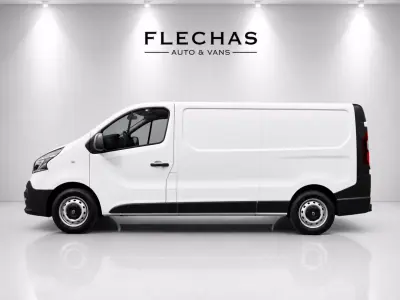Renault Trafic 2021 - 18500 EUR, 32000 km - AUTO.MOTO.pt - 32000km - foto 6 de 12