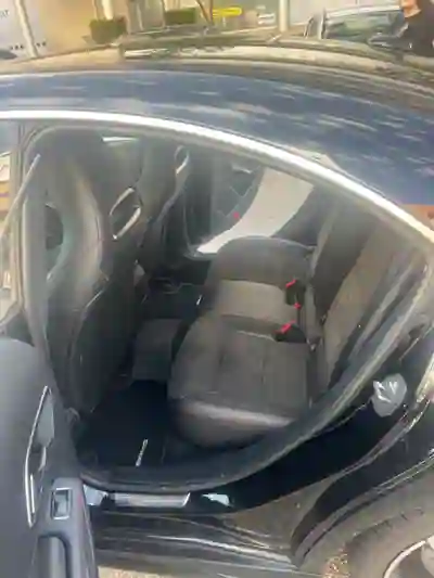 Mercedes-Benz CLA 200 2019 - 26000 EUR, 101000 km - AUTO.MOTO.pt - 101000km - foto 7 de 10