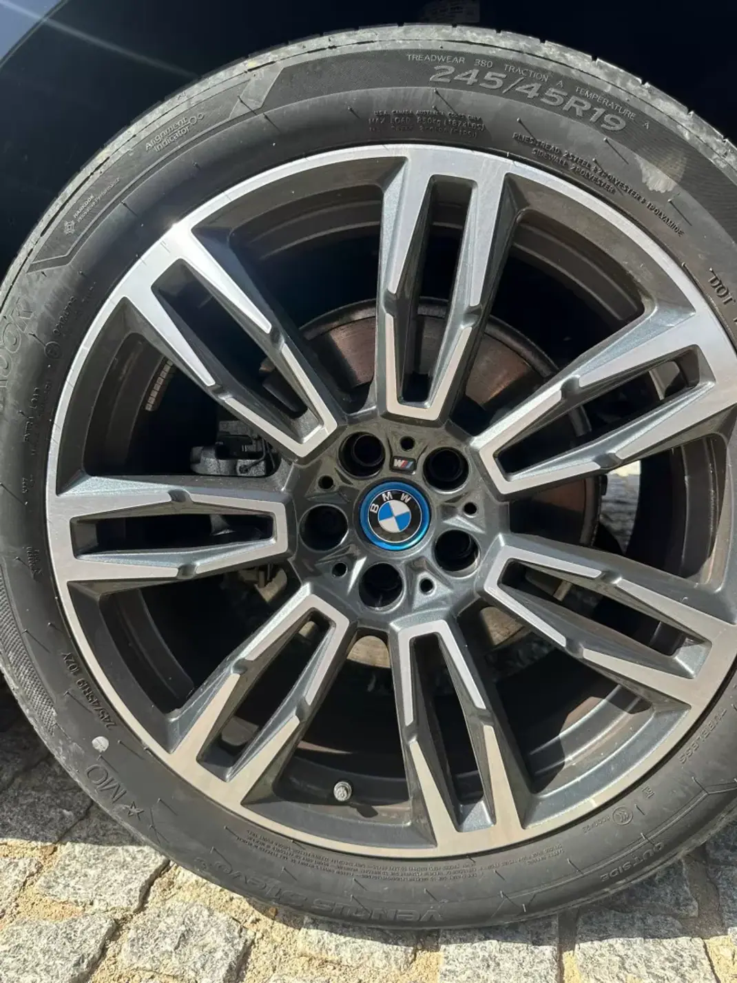 BMW 530e 2025 - 56900 EUR, 12000 km - 12000km - foto 5 de 13