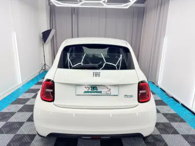 Fiat 500e 2023 - 12999 EUR, 26000 km - AUTO.MOTO.pt - 26000km - foto 7 de 21