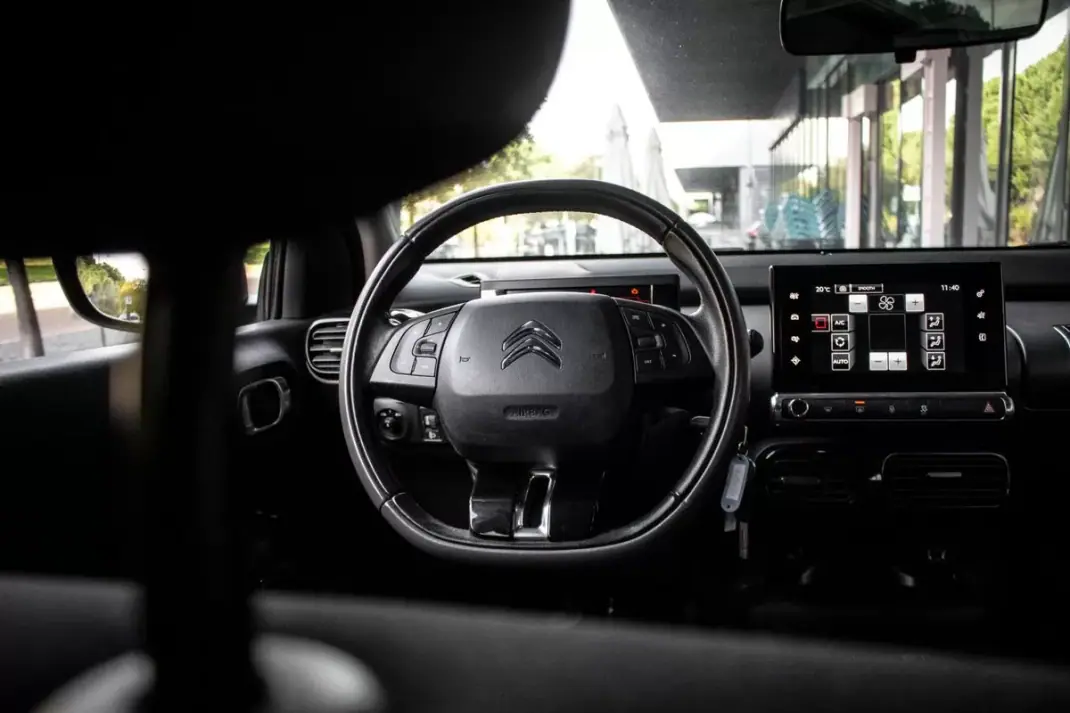 Citroën C4 Cactus 2016 - 10550 EUR, 98640 km - AUTO.MOTO.pt - 98640km - foto 32 de 42