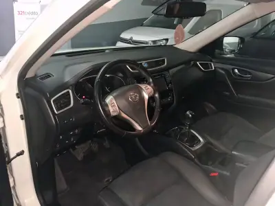 Nissan X-Trail 2016 - 15000 EUR, 150000 km - AUTO.MOTO.pt - 150000km - foto 9 de 28