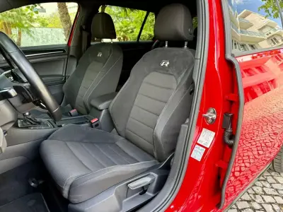 Volkswagen Golf 2019 - 32990 EUR, 72300 km - AUTO.MOTO.pt - 72300km - foto 15 de 40