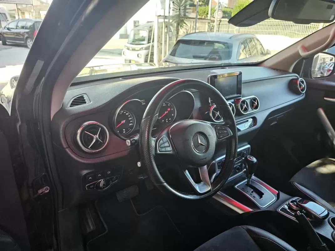Mercedes-Benz X 250 2019 - 30999 EUR, 219000 km - 219000km - foto 11 de 25