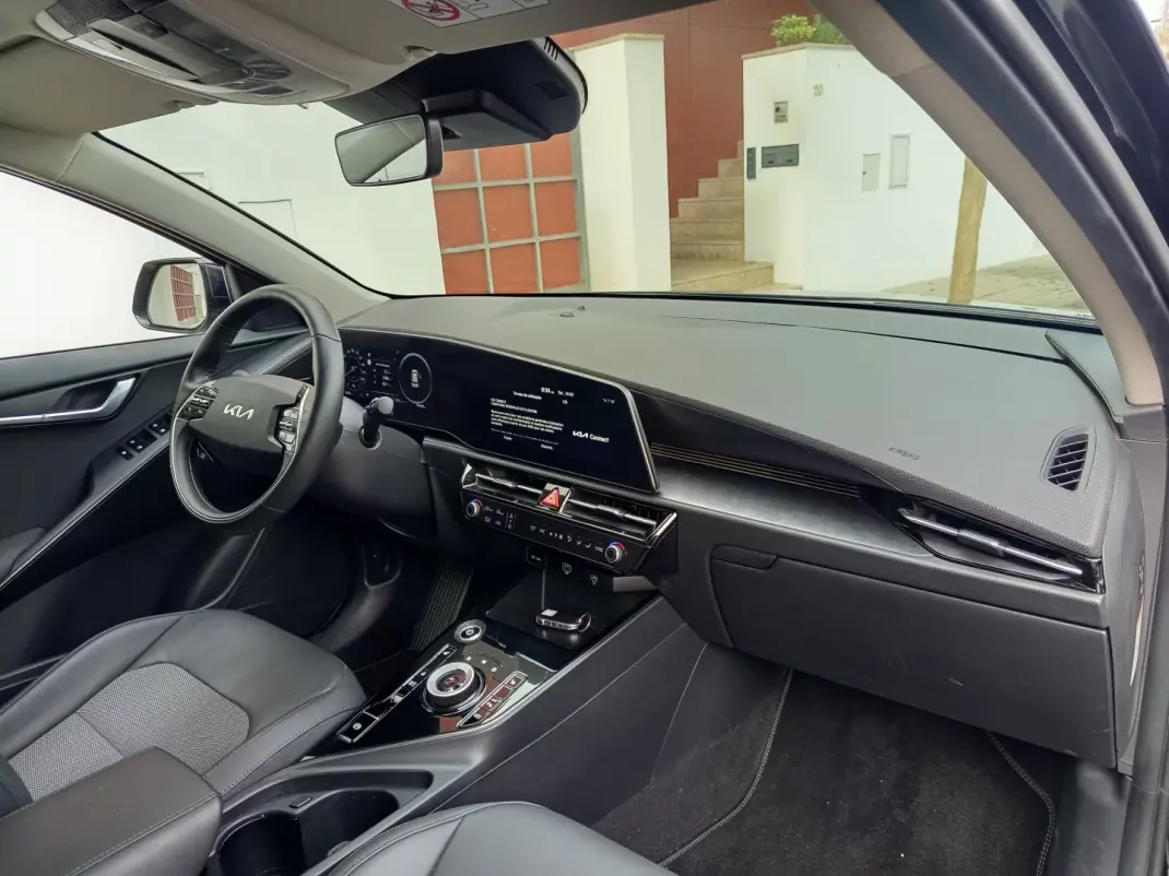 Kia e-Niro 2023 - 27490 EUR, 74100 km - 74100km - foto 13 de 19