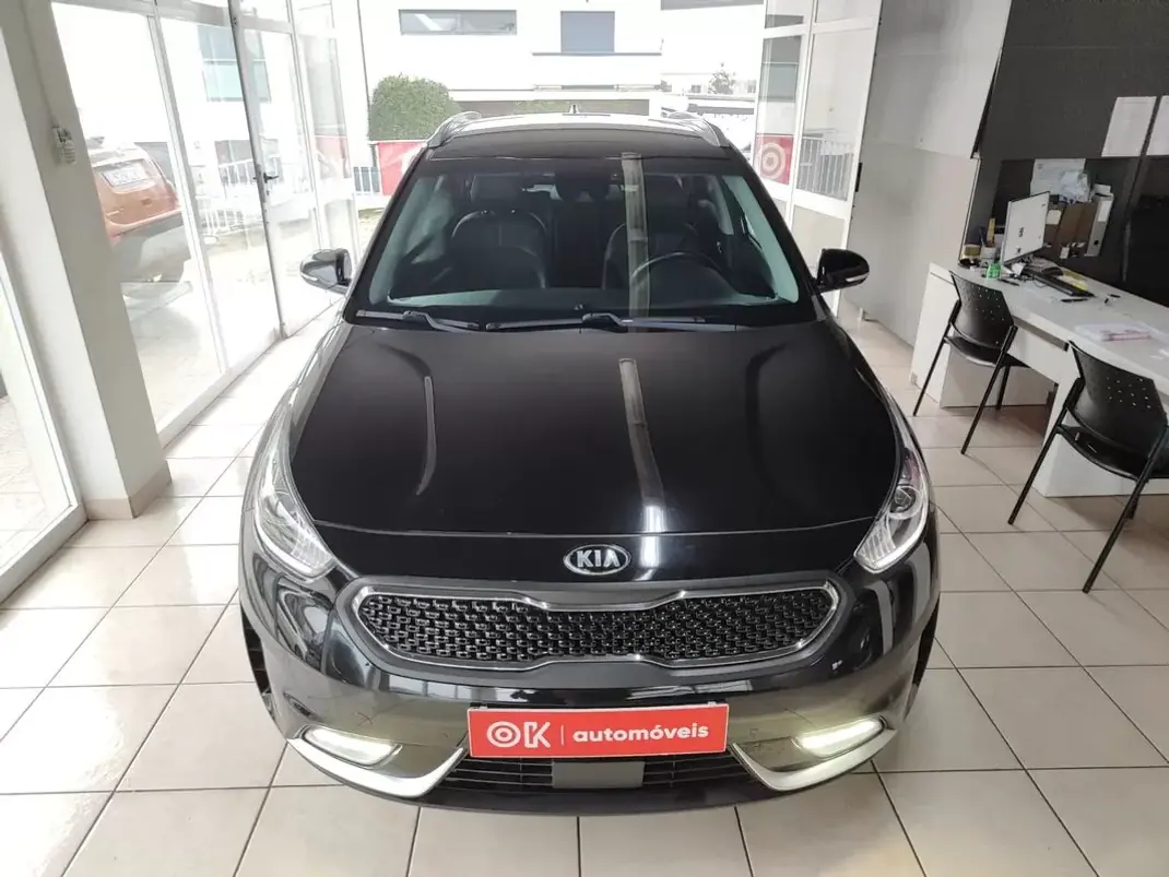 Kia Niro 2019 - 17250 EUR, 51300 km - AUTO.MOTO.pt - 51300km - foto 4 de 34