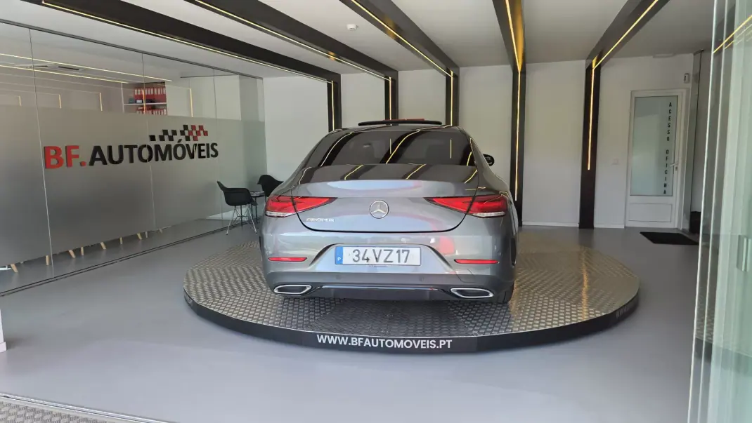 Mercedes-Benz CLS 400 2019 - 44500 EUR, 165703 km - AUTO.MOTO.pt - 165703km - foto 17 de 73