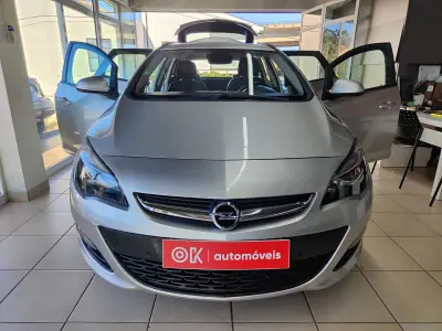 Opel Astra Sports Tourer 2015 - 8350 EUR, 208000 km - AUTO.MOTO.pt - 208000km - foto 20 de 33