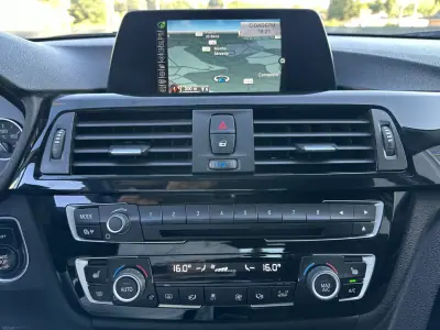 BMW 320 2017 - 14900 EUR, 260000 km - AUTO.MOTO.pt - 260000km - foto 43 de 65