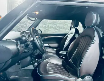 MINI Cooper 2014 - 16990 EUR, 120443 km - AUTO.MOTO.pt - 120443km - foto 28 de 59