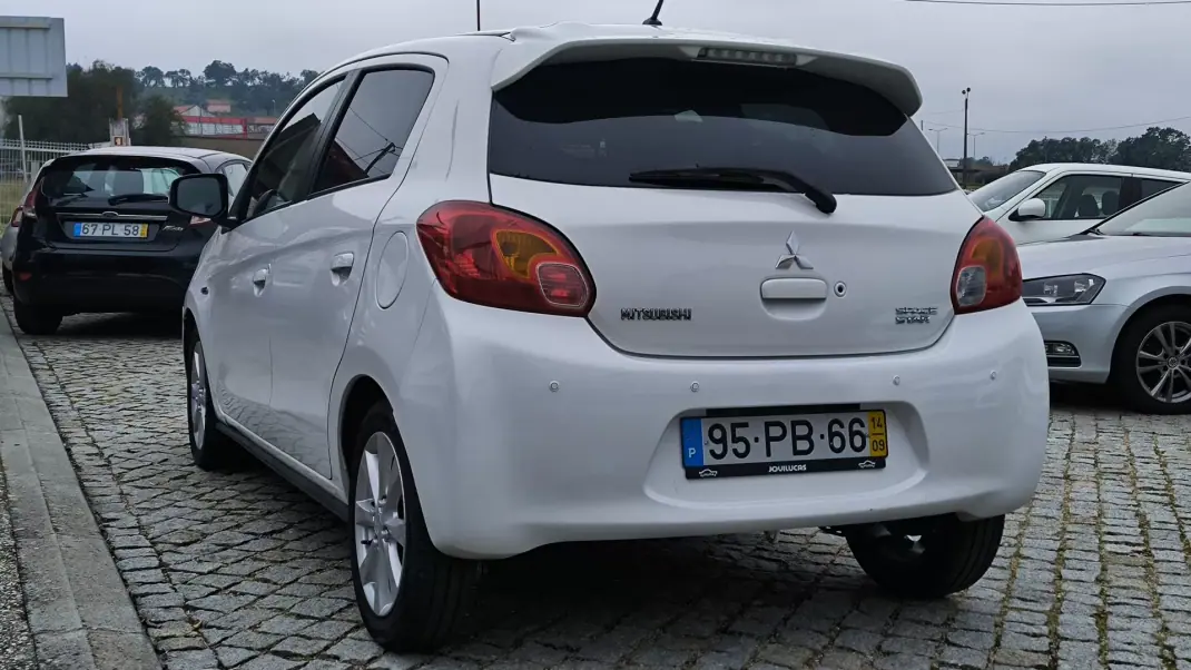 Mitsubishi Space Star 2014 - 7750 EUR, 125476 km - AUTO.MOTO.pt - 125476km - foto 5 de 7