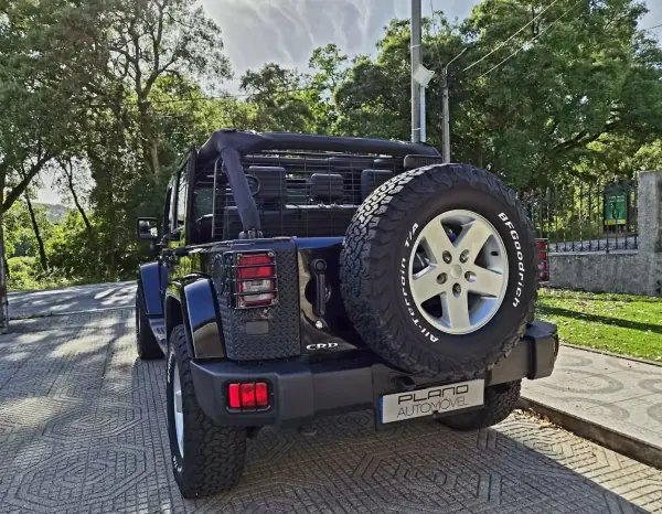 Jeep Wrangler Unlimited 2010 - 39000 EUR, 169000 km - AUTO.MOTO.pt - 169000km - foto 12 de 26