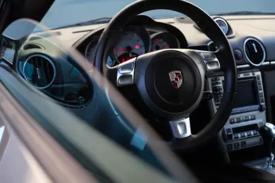 Porsche Cayman 2007 - 43000 EUR, 145000 km - AUTO.MOTO.pt - 145000km - foto 29 de 43