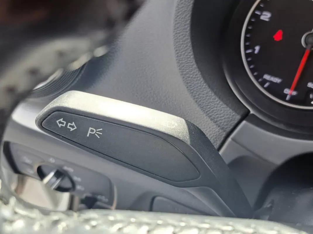 Audi A3 Sportback 2016 - 12900 EUR, 231290 km - AUTO.MOTO.pt - 231290km - foto 34 de 45
