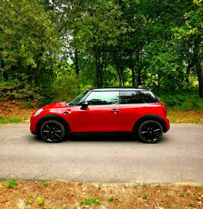 MINI 3 Portas 2015 - 15990 EUR, 138000 km - 138000km - foto 12 de 39