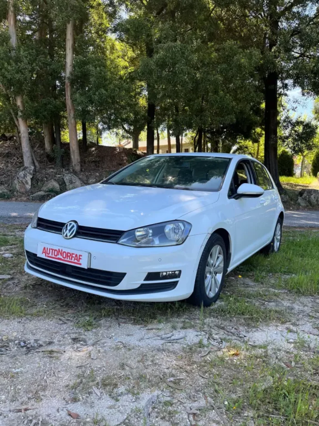 Volkswagen Golf 2016 - 16750 EUR, 235000 km - AUTO.MOTO.pt - 235000km - foto 1 de 22