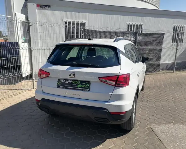 SEAT Arona 2023 - 16750 EUR, 77000 km - 77000km - foto 4 de 14