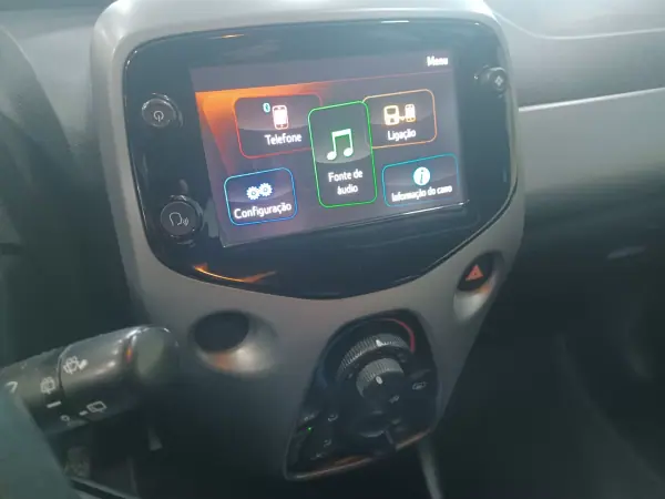 Toyota Aygo 2019 - 10890 EUR, 84853 km - AUTO.MOTO.pt - 84853km - foto 15 de 27