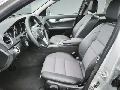 Mercedes-Benz C 220 2011 - 8950 EUR, 430000 km - AUTO.MOTO.pt - 430000km - foto 19 de 52