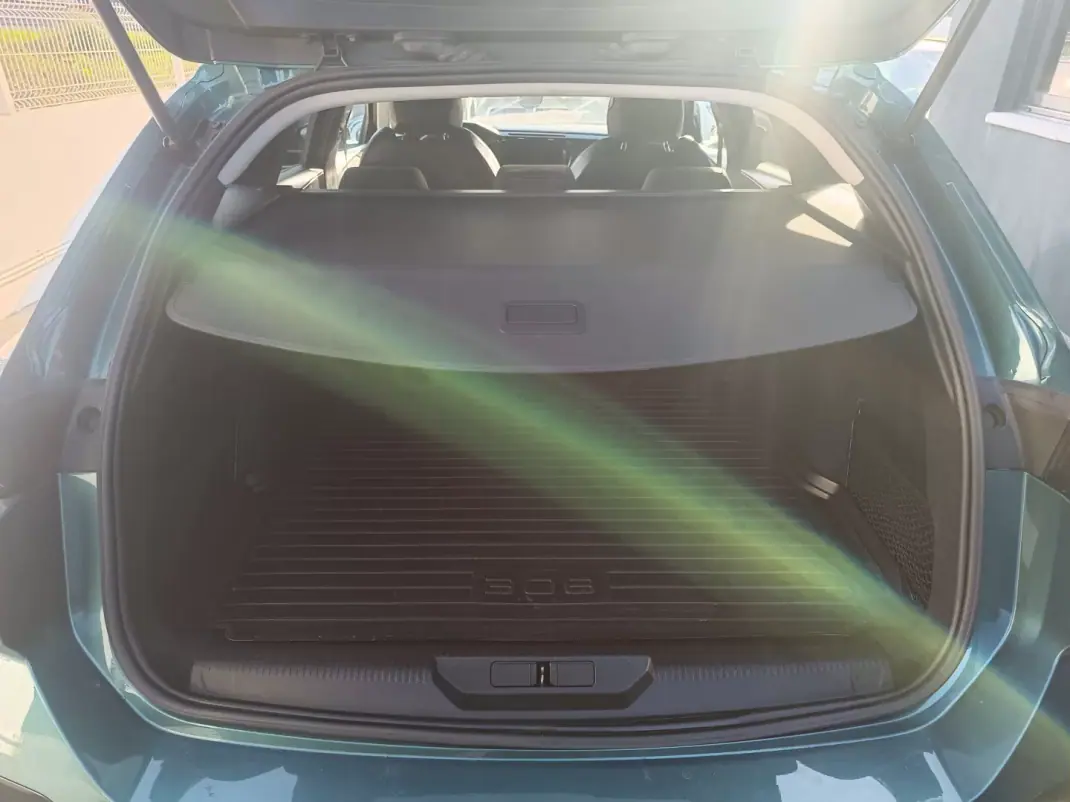 Peugeot 308 SW 2022 - 18900 EUR, 84822 km - AUTO.MOTO.pt - 84822km - foto 27 de 39